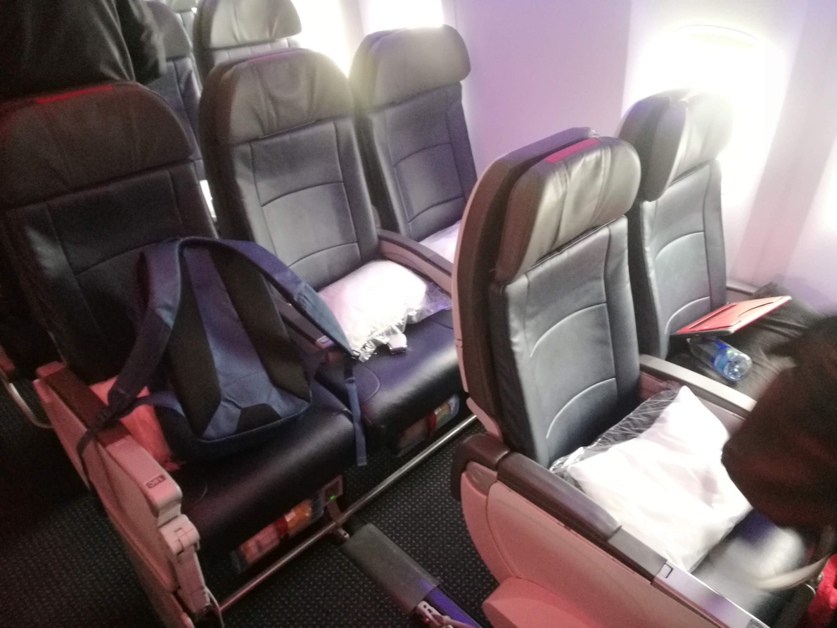 American Airlines 777 200 Main Cabin Extra Seats Verylvke