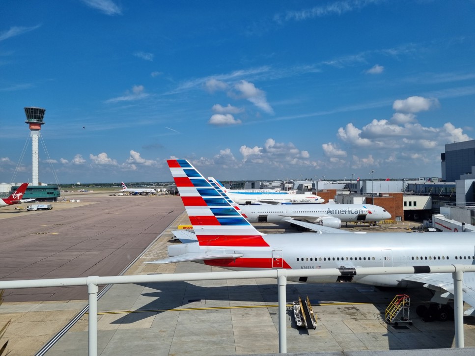 lhr-t3-virgin-atlantic-clubhouse-terrace-view-1 | Verylvke