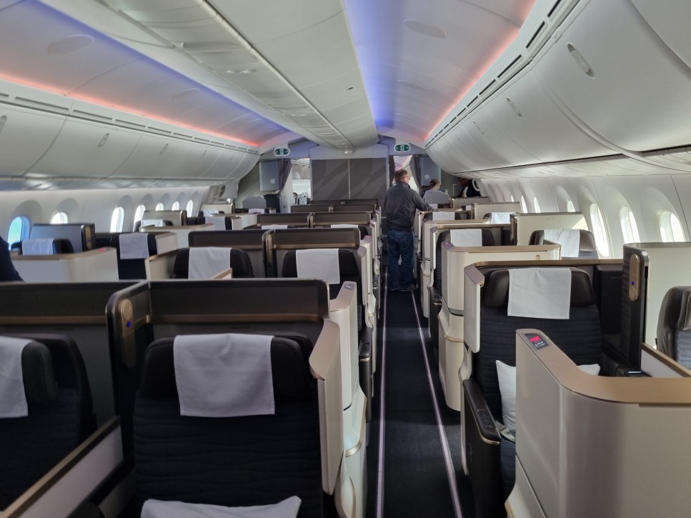 My review of Gulf Air’s Falcon Gold, Boeing 787-9 | Verylvke